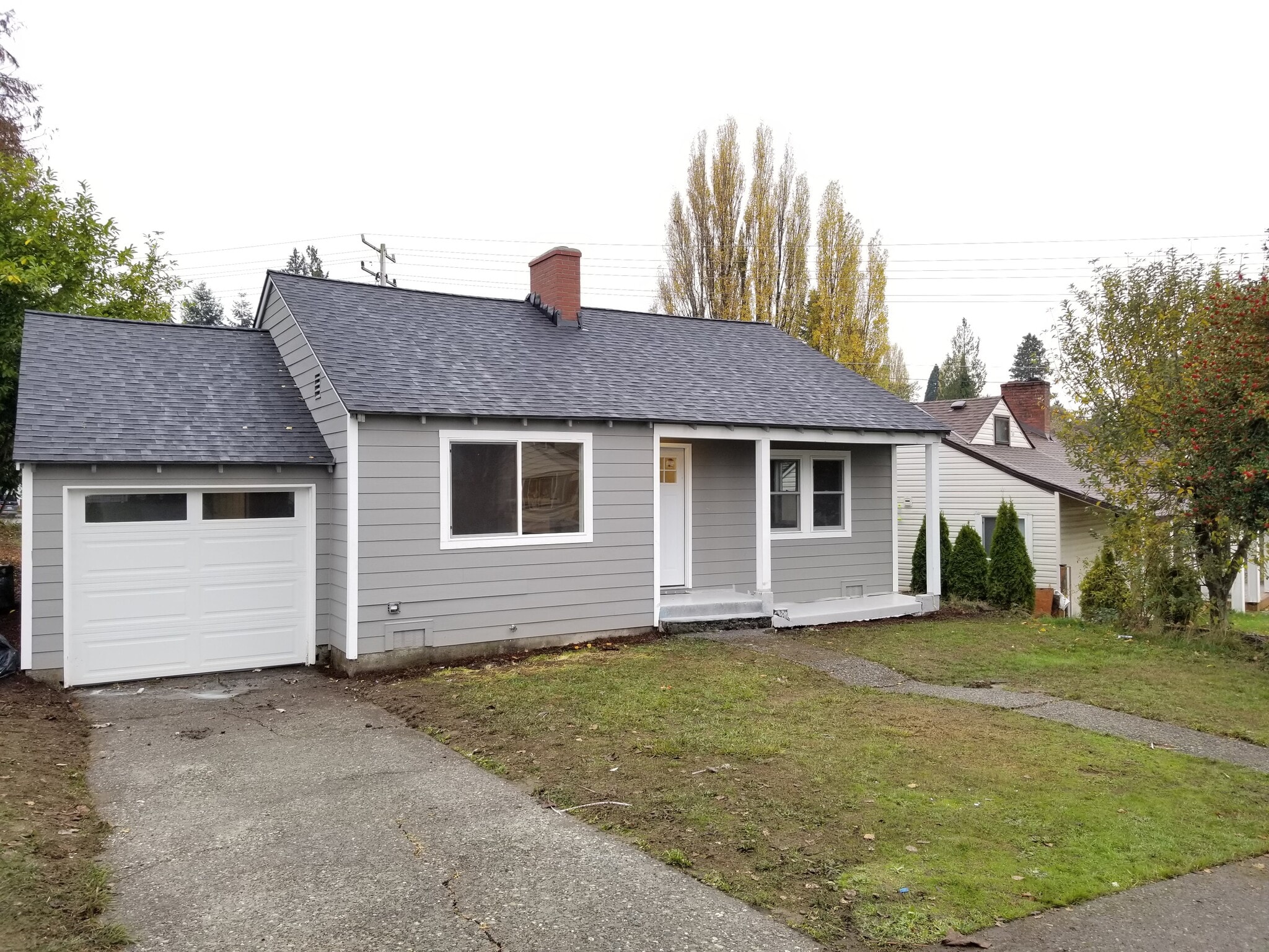 Building Photo - 2413 S 121 Pl