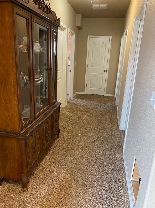 Building Photo - 10692 McGahan Dr