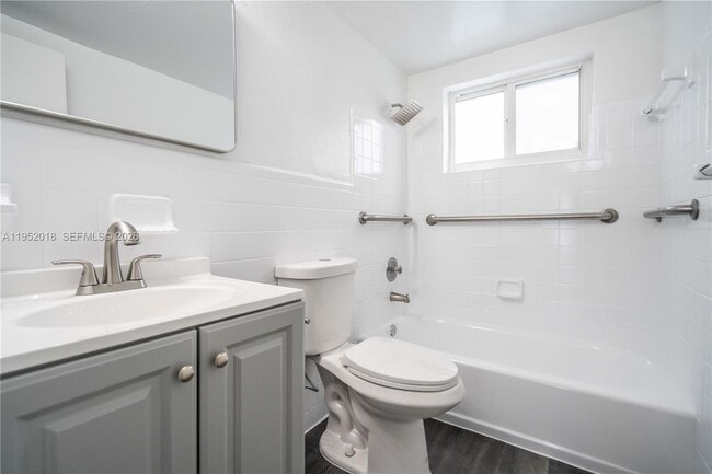 Building Photo - 6650 Miller Dr