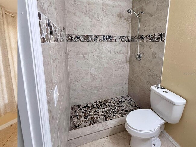 Building Photo - 143 Mango Dr