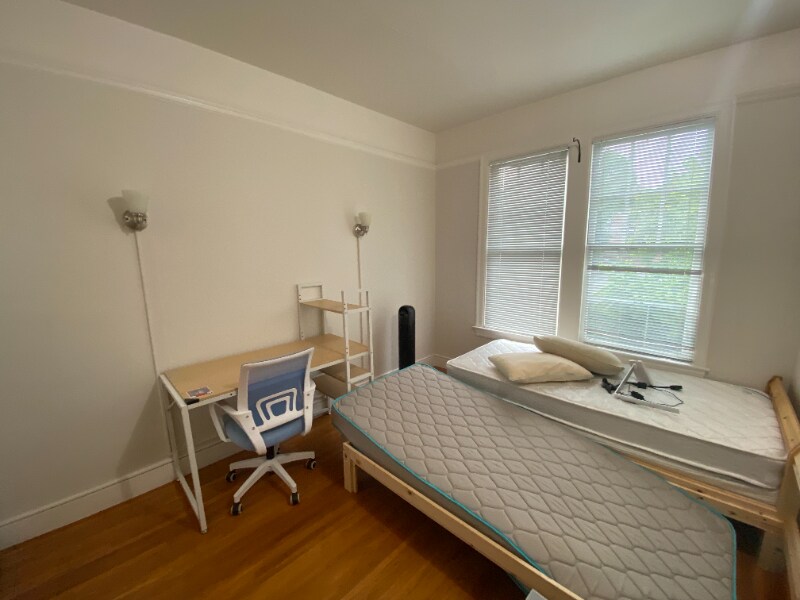 Building Photo - 1810 Euclid Ave