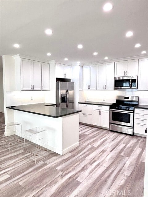 Building Photo - 300 Maryland St