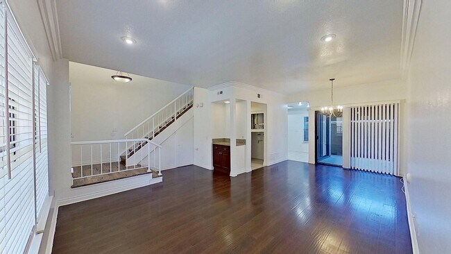 Building Photo - 307 E Chapman Ave