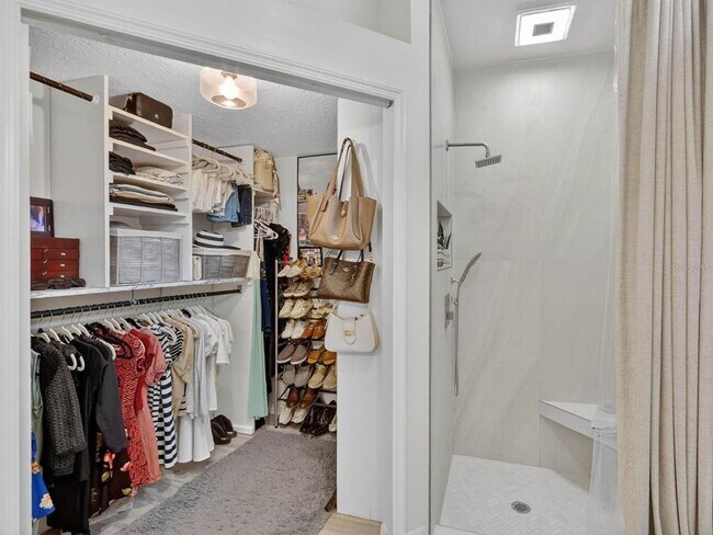 Building Photo - 357 Waterford Cir W