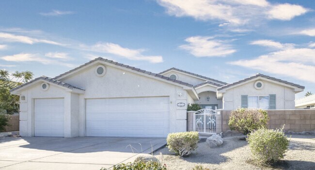 Building Photo - 67675 Ovante Rd