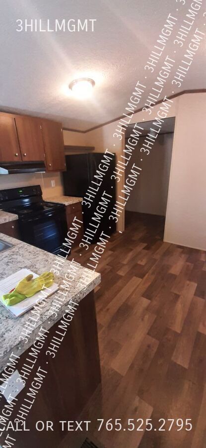 Building Photo - 5600 W Kilgore Ave