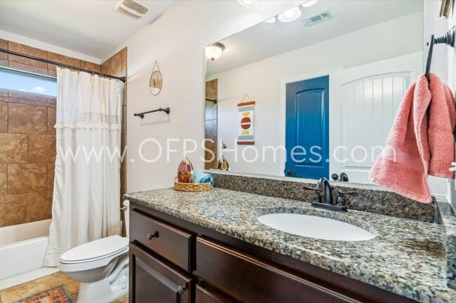 Building Photo - 8170 Tavira St