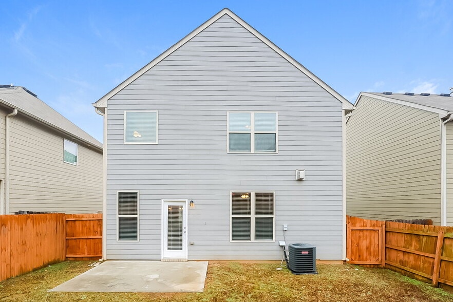 Building Photo - 5914 Grande River Rd