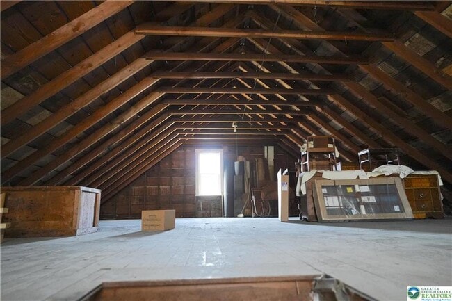 Building Photo - 655 Birch Dr