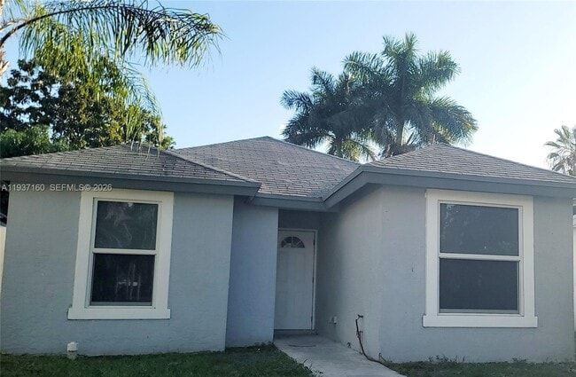 Building Photo - 785 SW 10th St