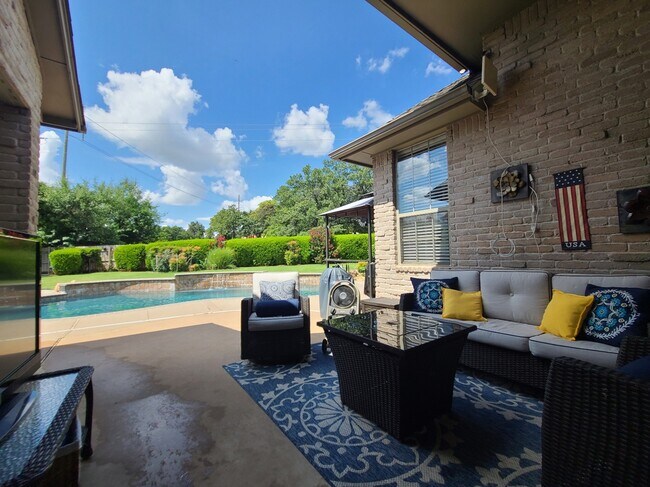 Building Photo - 413 Hamptonridge Rd