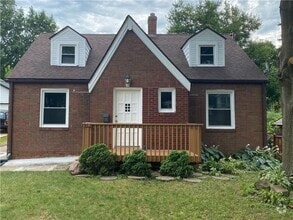 Building Photo - Charming 3 Bedroom 1.5 Bath Home