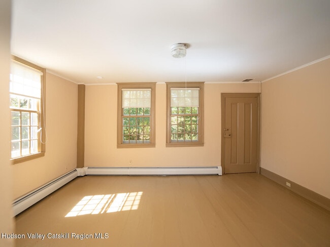 Building Photo - 2704 NY-9H