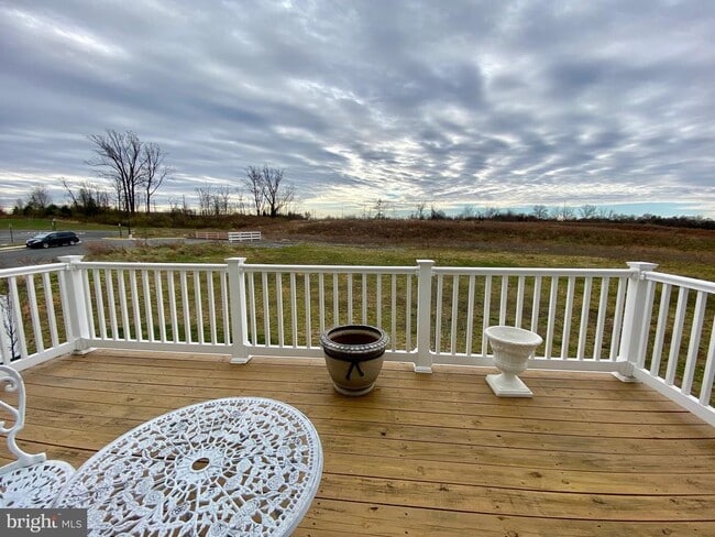 Building Photo - 13805 Litespeed Way