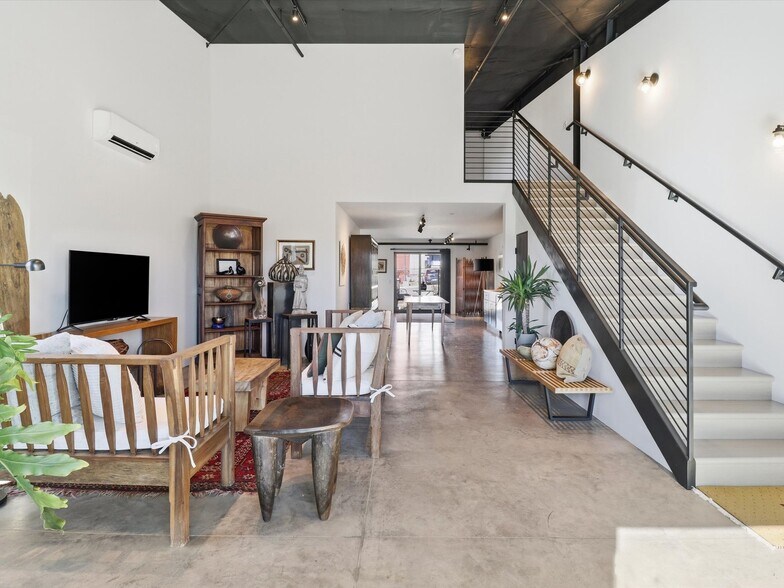 Building Photo - 1728 Camino Carlos Rey