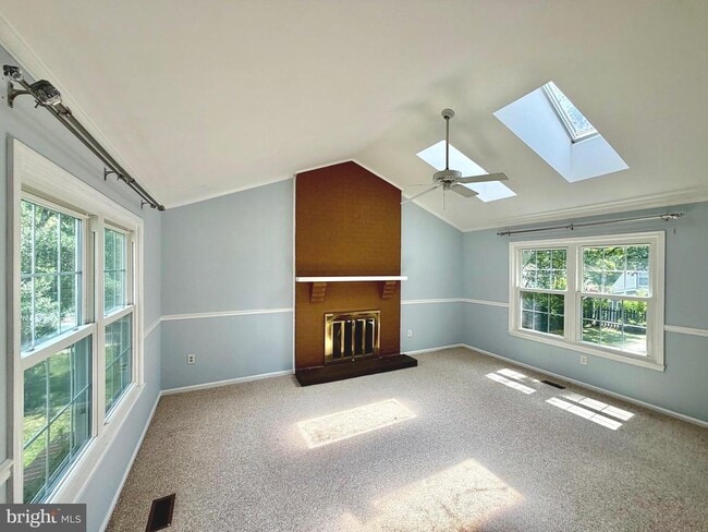 Building Photo - 3141 Gershwin Ln