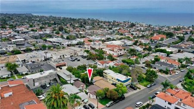 Building Photo - 157 Avenida Serra