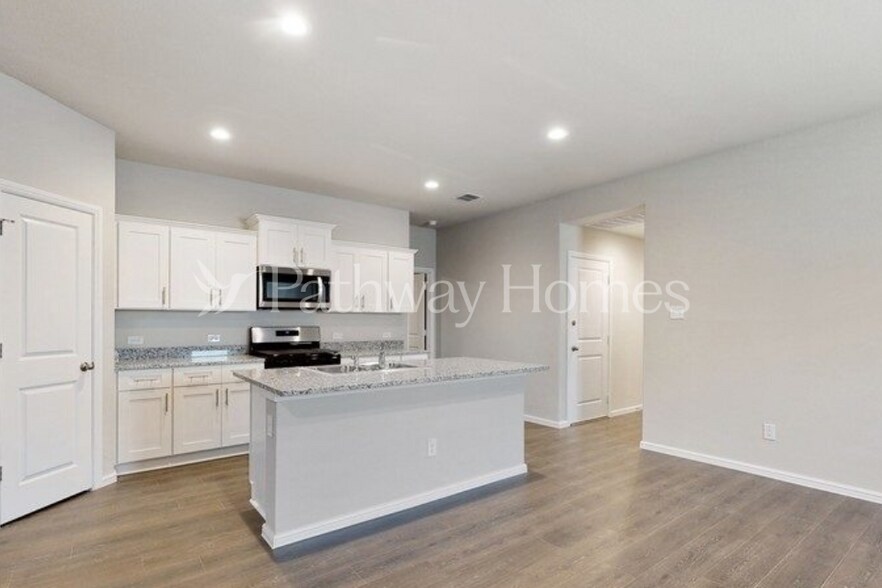 Building Photo - 1621 Gatesville Ct