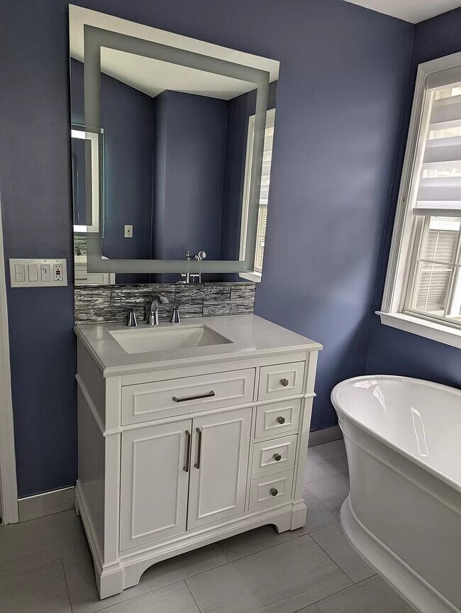 Building Photo - 5708 Governors Pond Cir