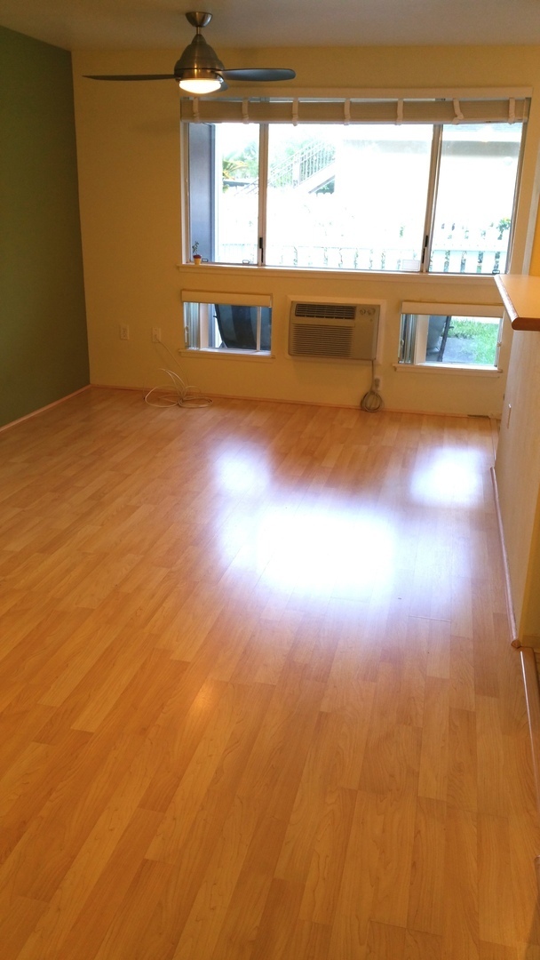 Building Photo - Comfortable Townhouse in Gated Mililani Co...