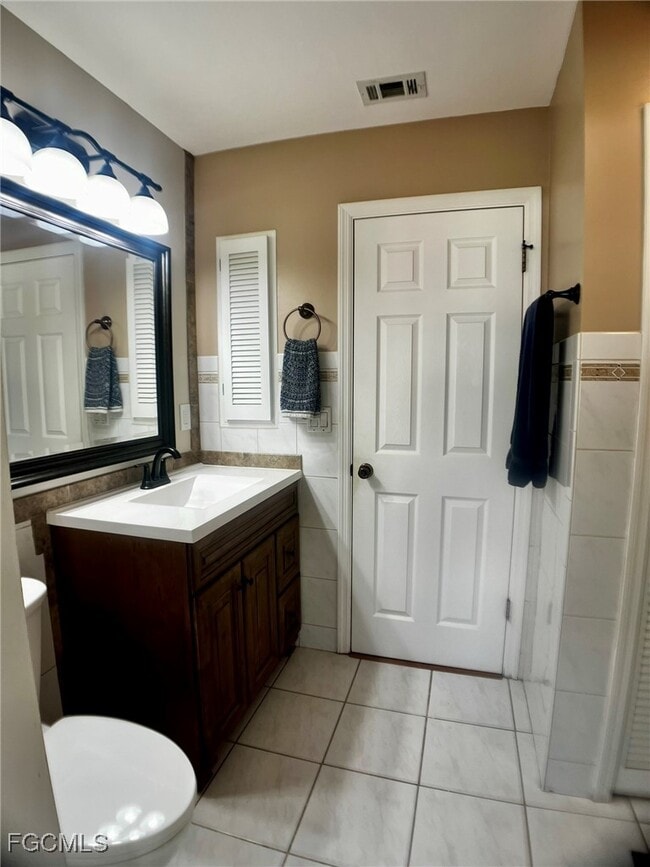 Building Photo - 1263 Caloosa Dr