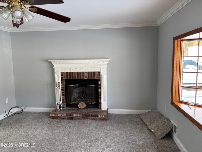 Building Photo - 148B Bayshore Dr