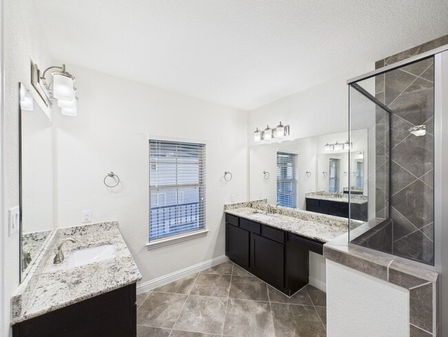 Building Photo - 8918 Terrace Pass Dr