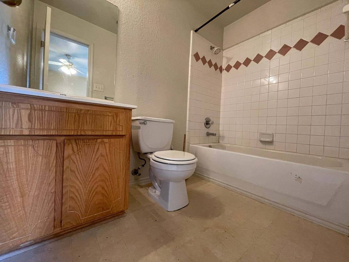 Building Photo - 3203 Toledo Dr