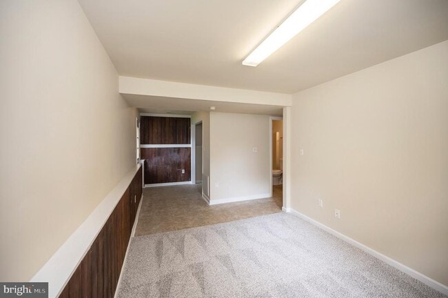 Building Photo - 2111 Mills Dr