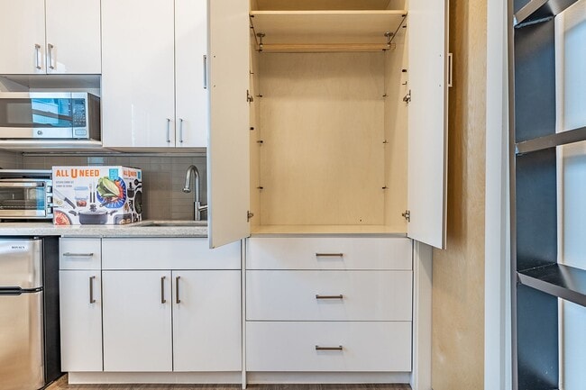 Interior Photo - 423 Terry Apartments in the Heart of First Hill