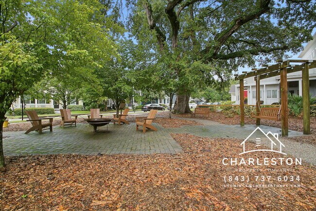 Building Photo - 4937 W Liberty Park Cir