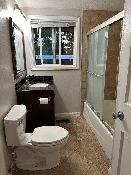 Building Photo - 13067 SW 63rd Pl