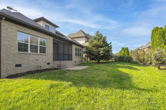 Building Photo - 7002 Brindle Ridge Way