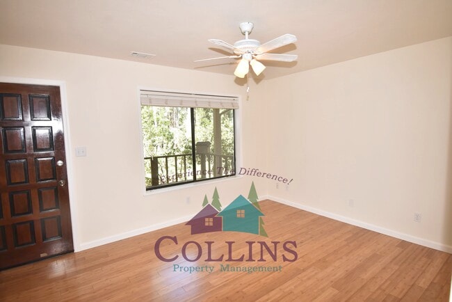 Building Photo - 11071 Cedar Ridge Dr