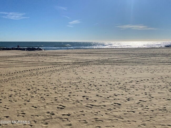 Building Photo - 1204 Emory St