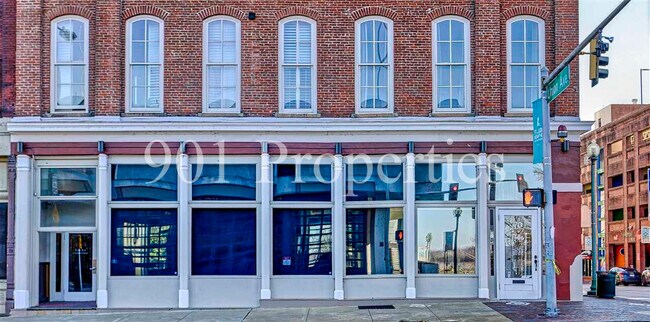 Building Photo - 66 S Front St