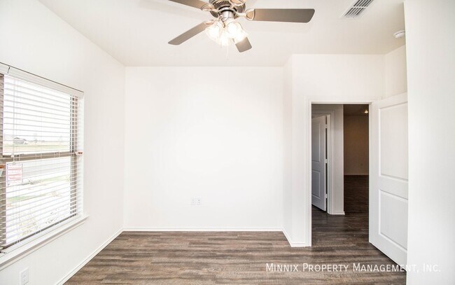 Building Photo - 6910 21st St