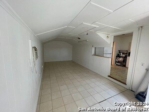Building Photo - 338 Addax Dr