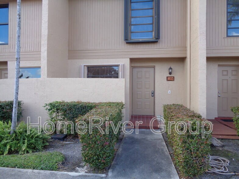 Building Photo - 1384 NW 97th Ter