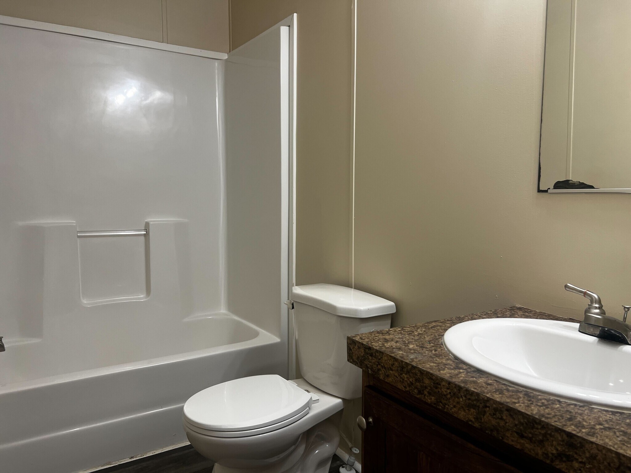 Building Photo - 709 N Collins Fwy