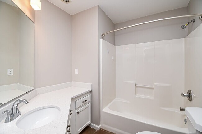 Building Photo - 2916 Waters View Cir