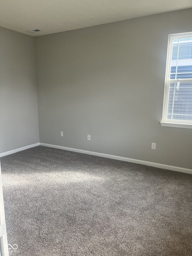 Building Photo - 2607 Plano Dr