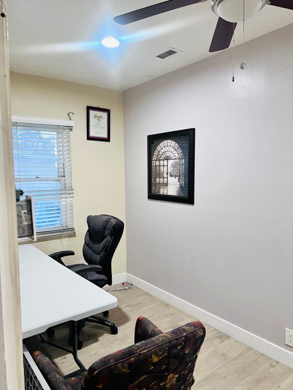 Building Photo - 595 N La Cadena Dr