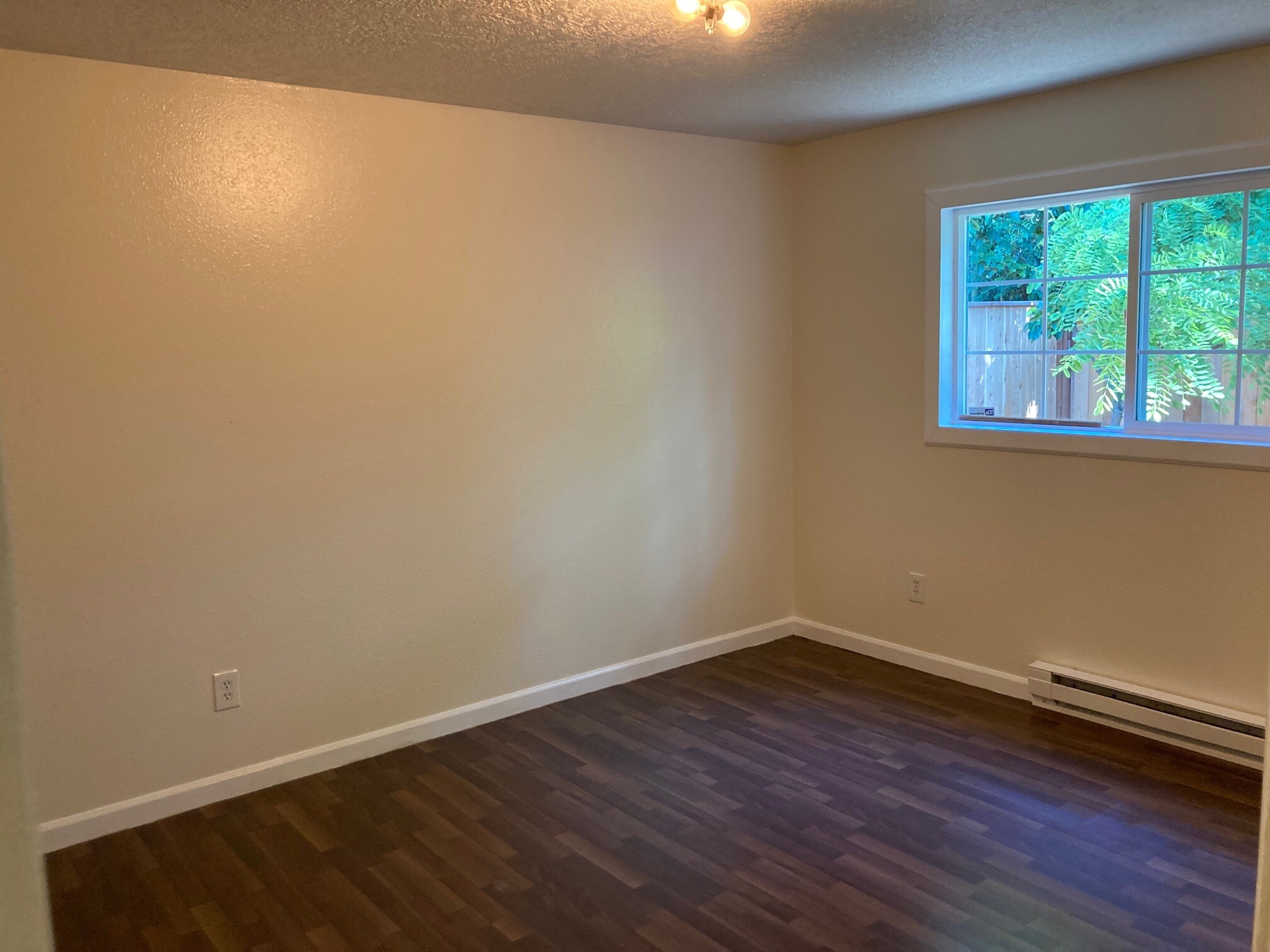 Building Photo - 7007 SE Cora St