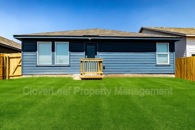 Building Photo - 3338 Gingham Pt
