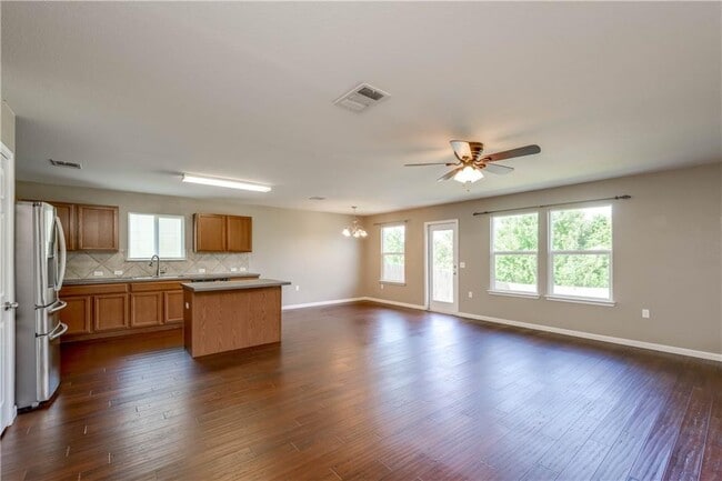 Building Photo - 5516 Nelson Oaks Dr