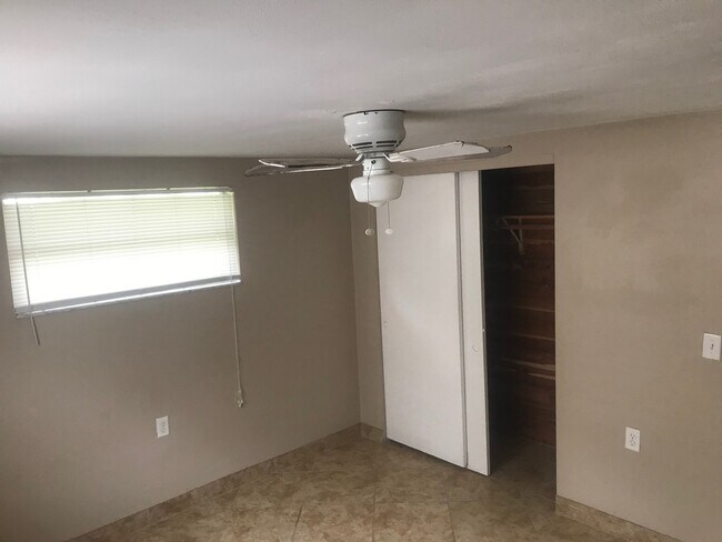 Building Photo - Beautiful 2 bedroom / 2 bath available now!