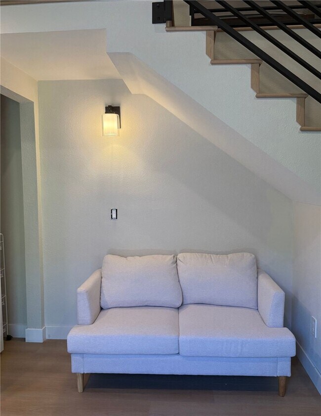 Building Photo - 25520 Aragon Way