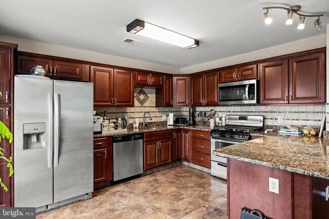Building Photo - 108 Tattersall Dr