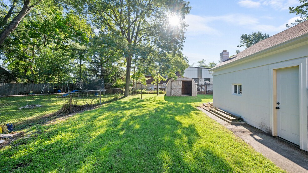 Back yard - 1001 Patchen Rd